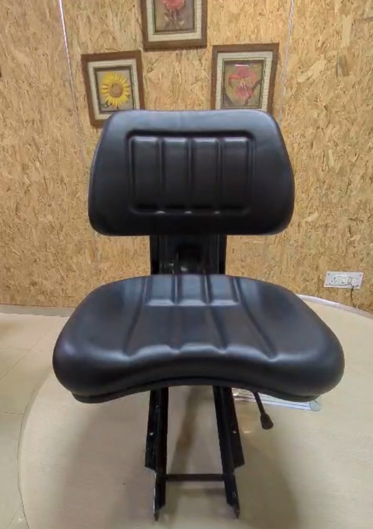 Mahindra Tractor original sliding seat